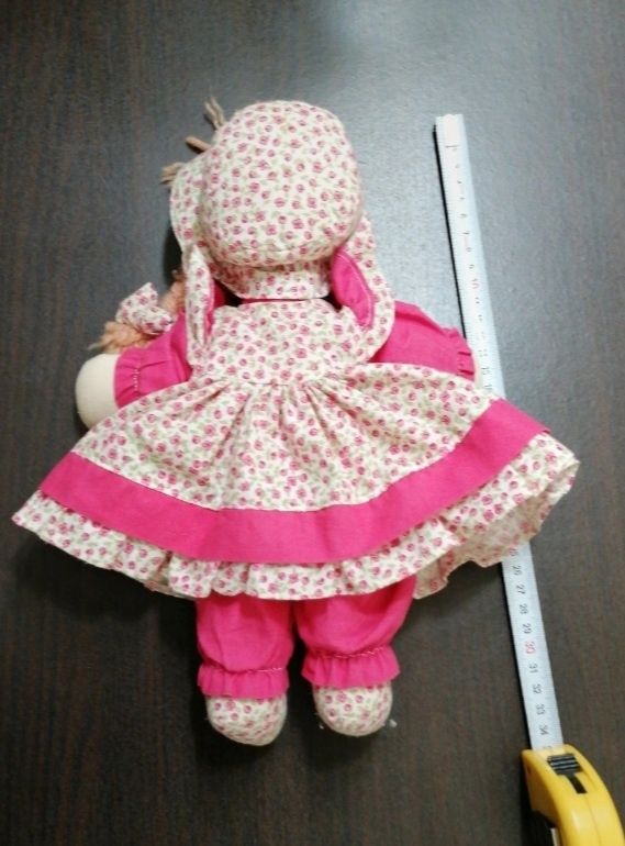 Boneca em chita, artesanal