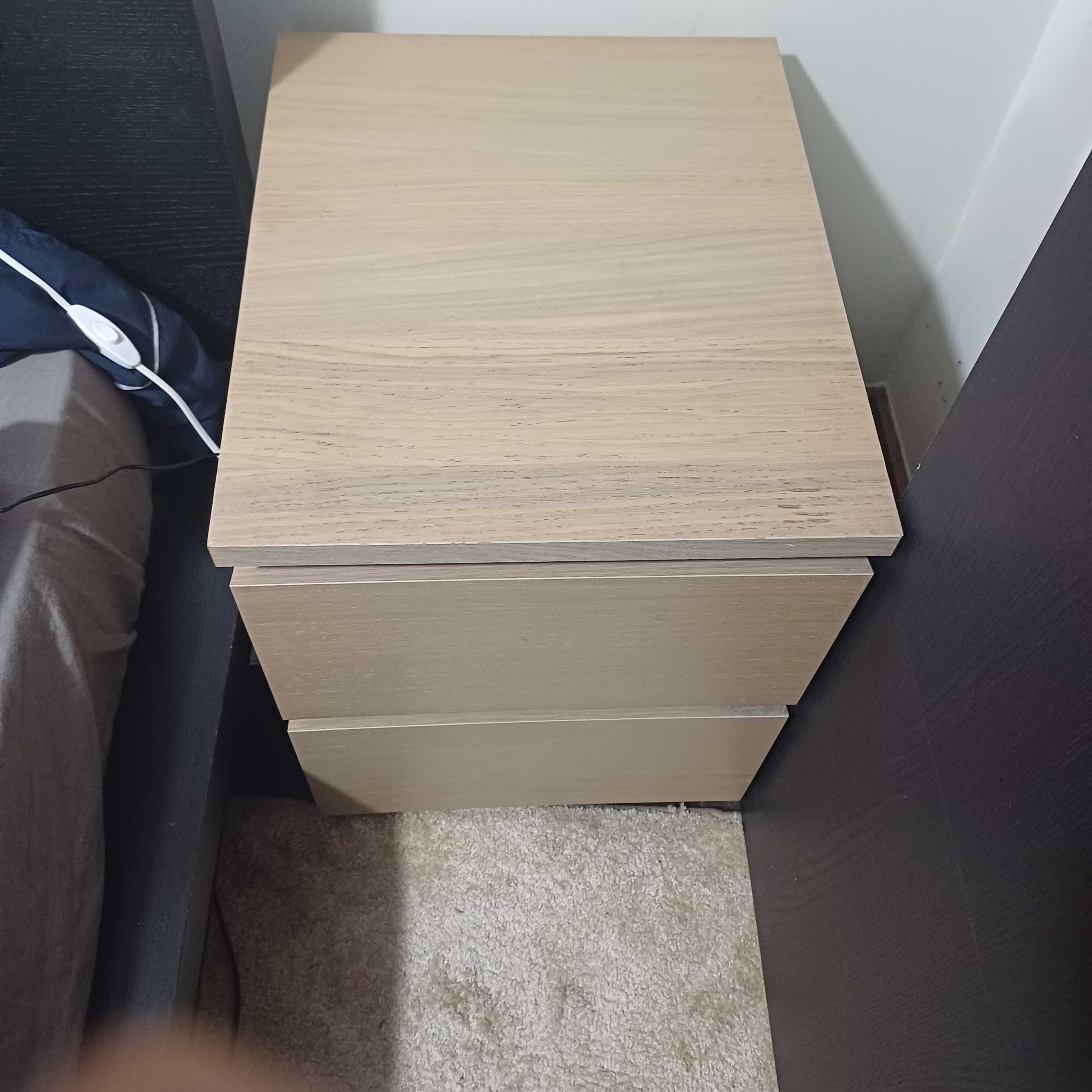 Mesa de cabeceira
