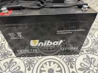 Akumulator AGM Unibat CB100-12H  12 V 100 Ah jak nowy