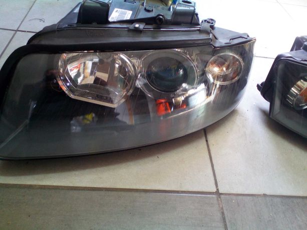Audi A4 B6 lampy lampa reflektor przód lewy Europa BIKSENON!!! 1