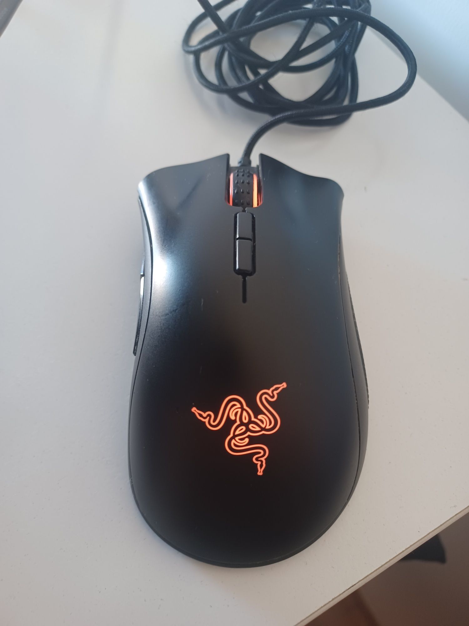 Rato Razer DeathAdder com caixa – Gaming preciso