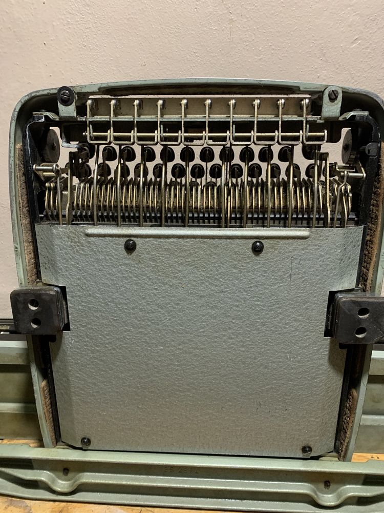 Zabytkowa maszyna do pisania Rheinmetall