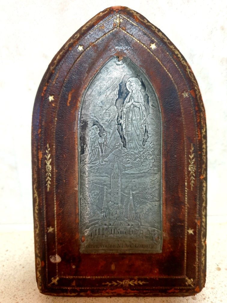 Antigo altar de viagem francês da N.S. de Lourdes