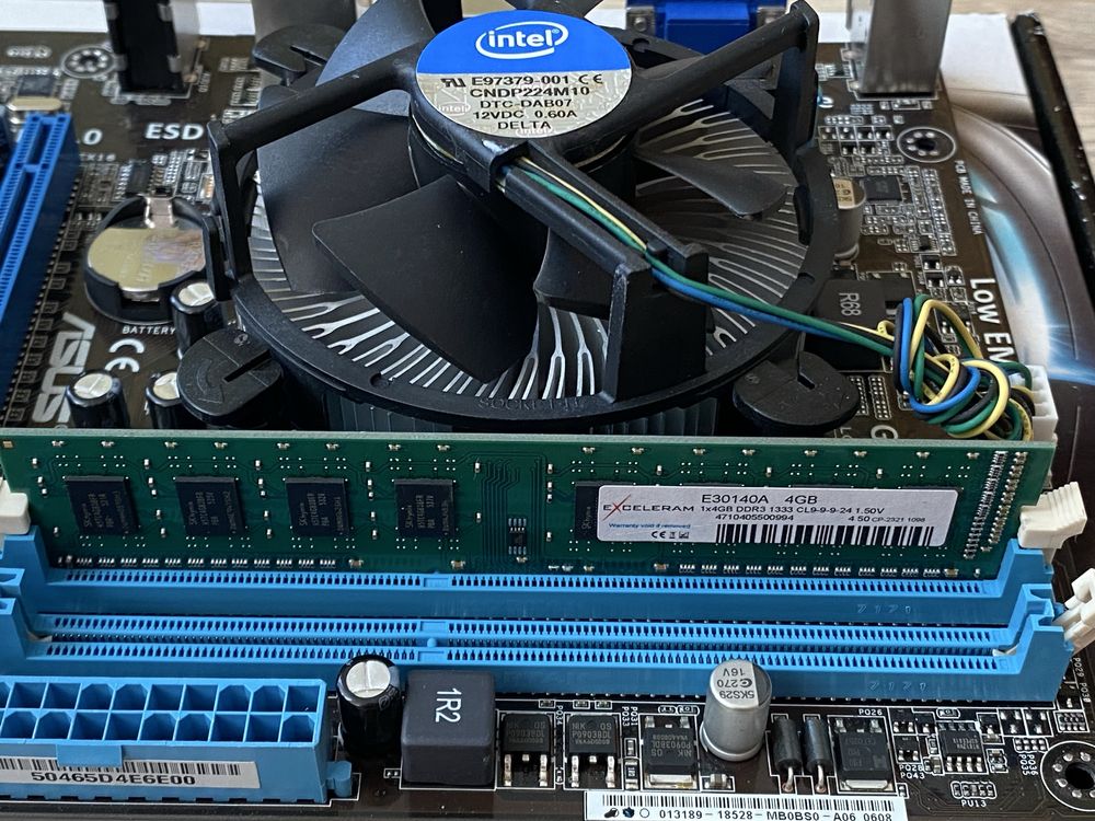 Комплект Asus P8H61M-LX3-R2.0 + Celeron G645 + 4Gb DDR3