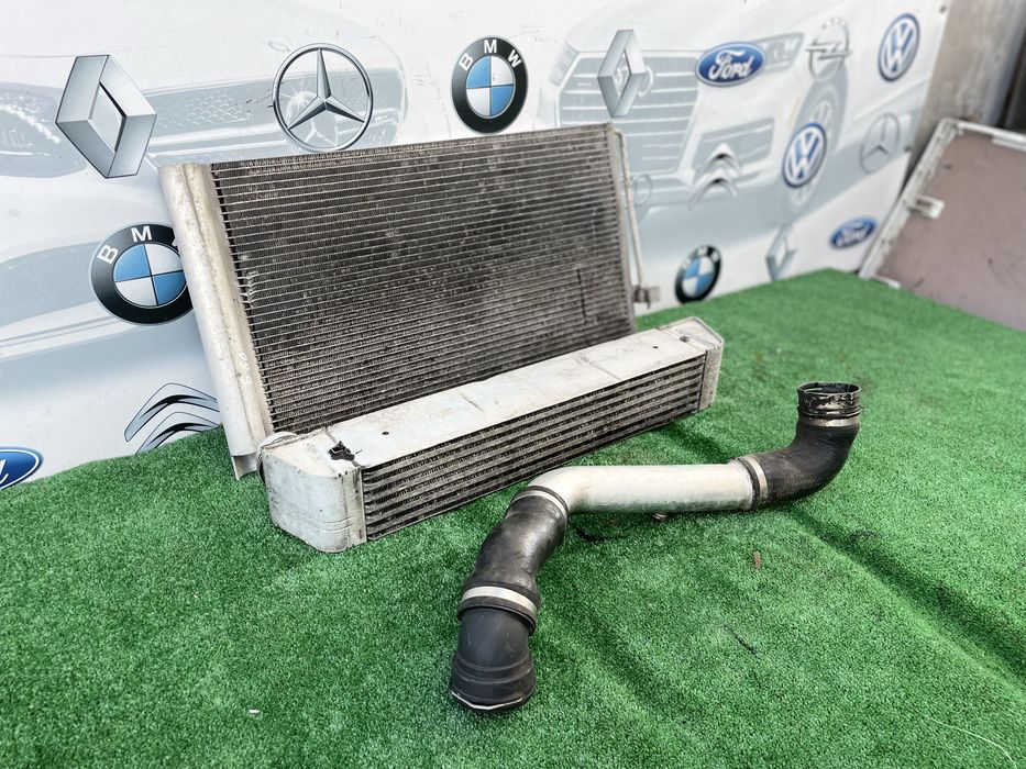 Интеркуллер Е60 Е61 радиатор кондиционера BMW E60 E61