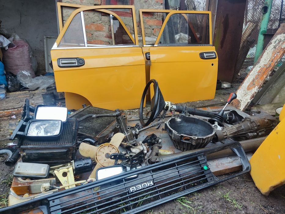 Разбор шрот Москвич 2140