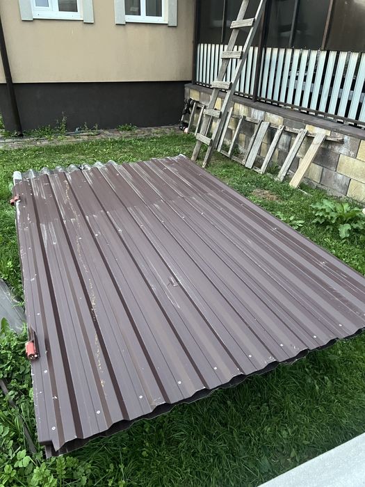 Продам ворота в гараж