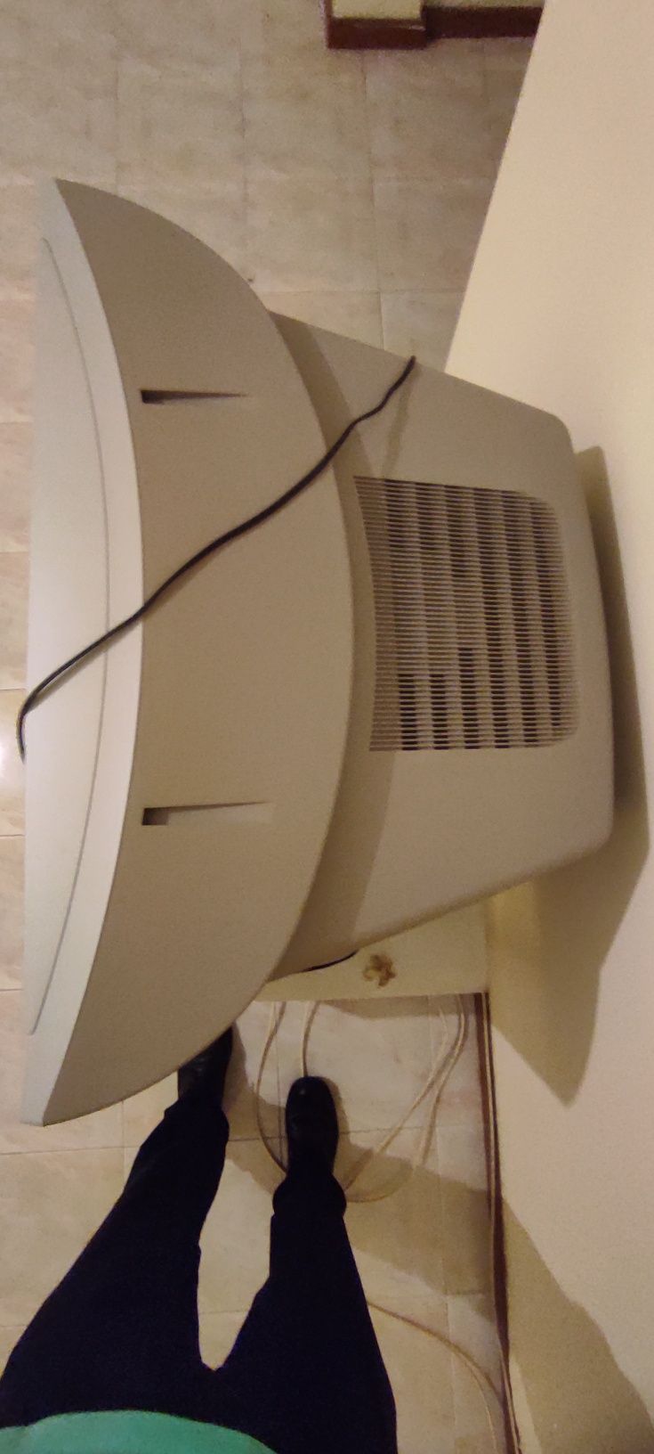 TV SONY Trinitron KV-28FQ70B