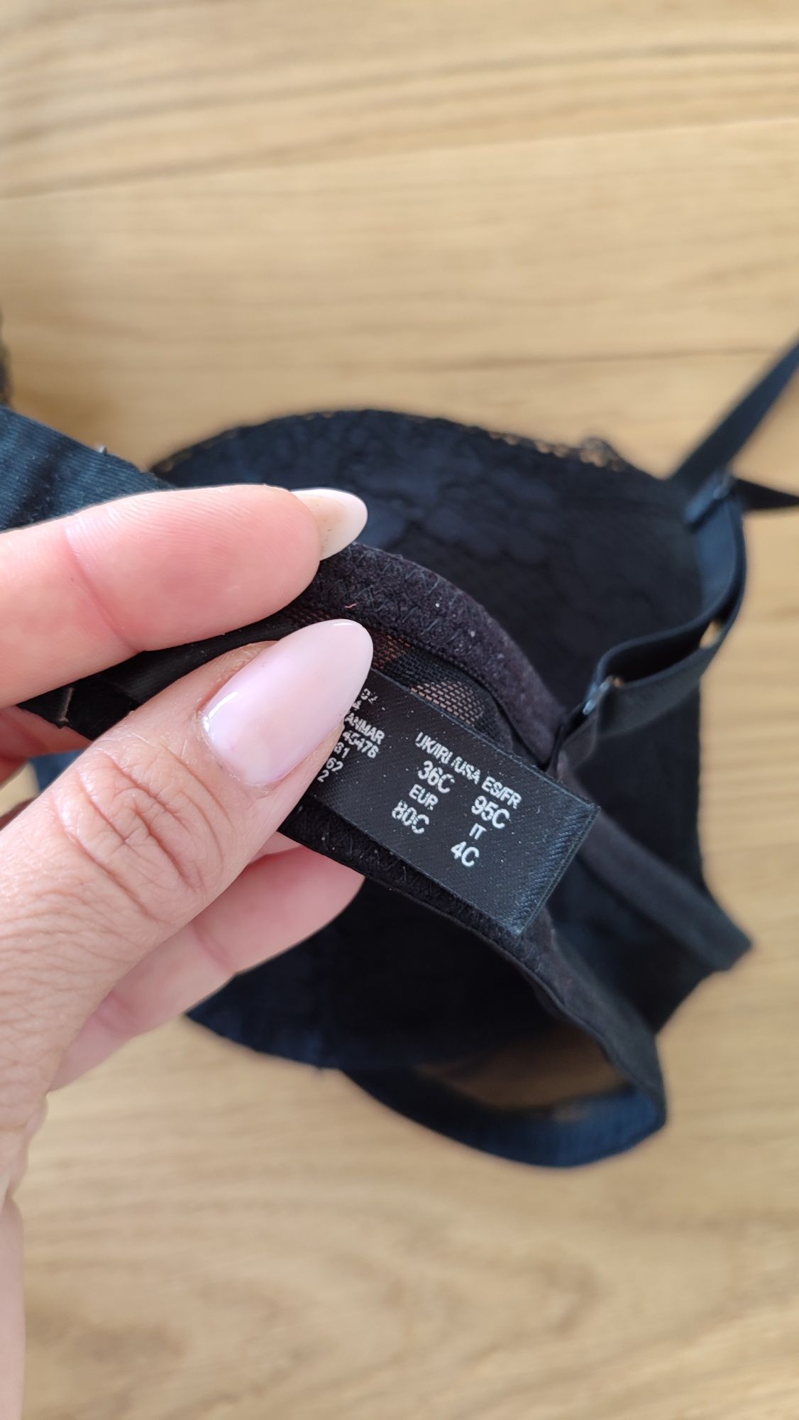 Stanik push-up czarny koronka h&m 80B