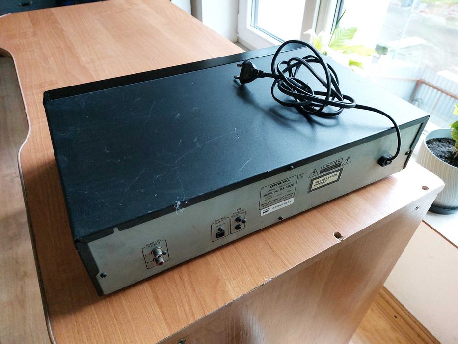Odtwarzacz CD ONKYO DX-6920