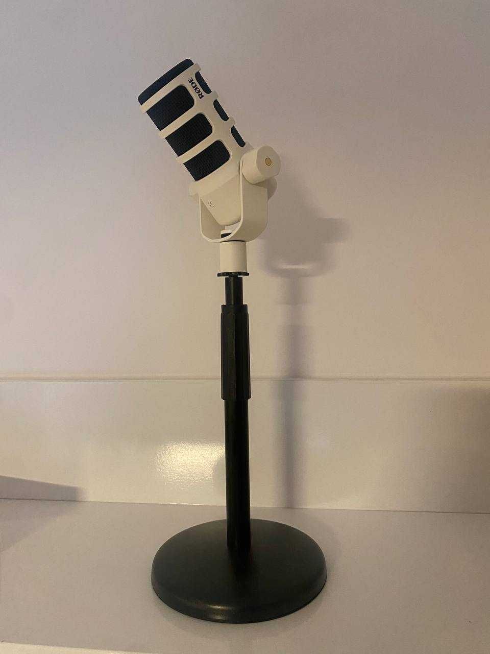 Rode PodMic USB White + Stojak RODE DS1