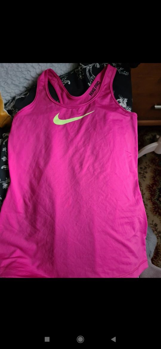 Top Nike rozmiar s