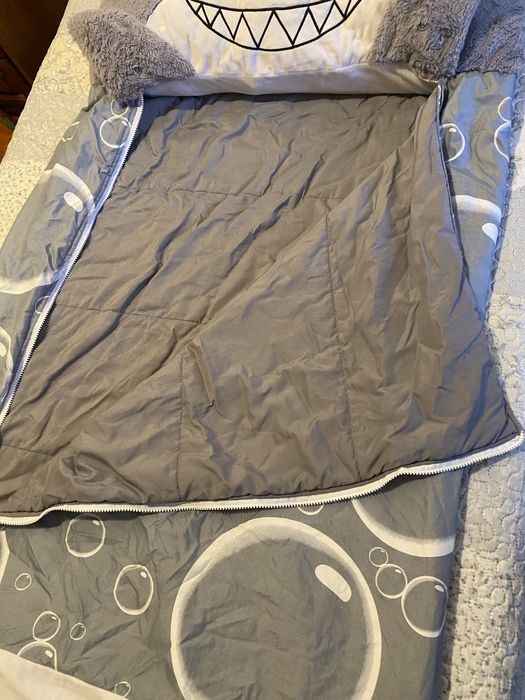 Saco-cama / almofada grande de criança