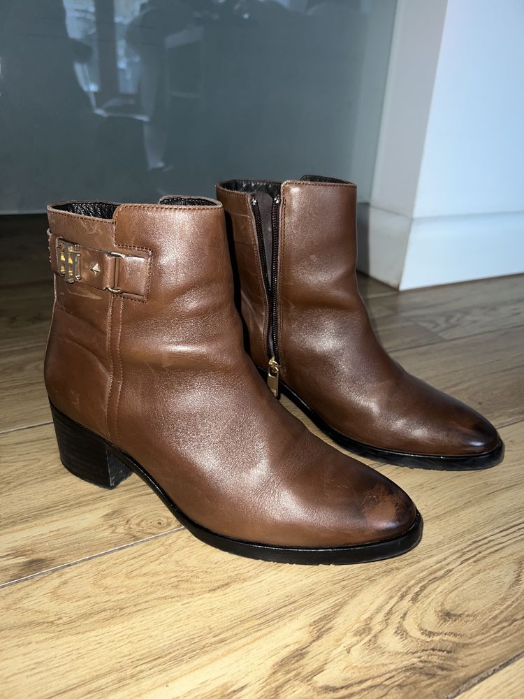 Brązowe skórzane botki Tommy Hilfiger