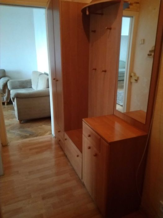 Пропоную  3-х. кімнатну квартиру в центрі, на  Галицькій  площі