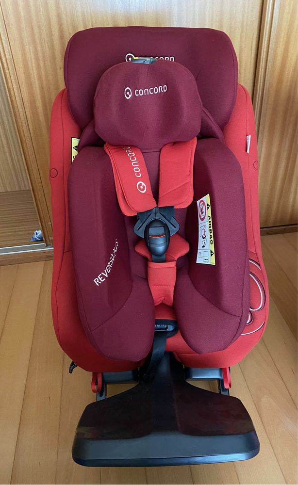 Cadeira Auto Concord Reverso Plus i-Size Isofix Vermelha