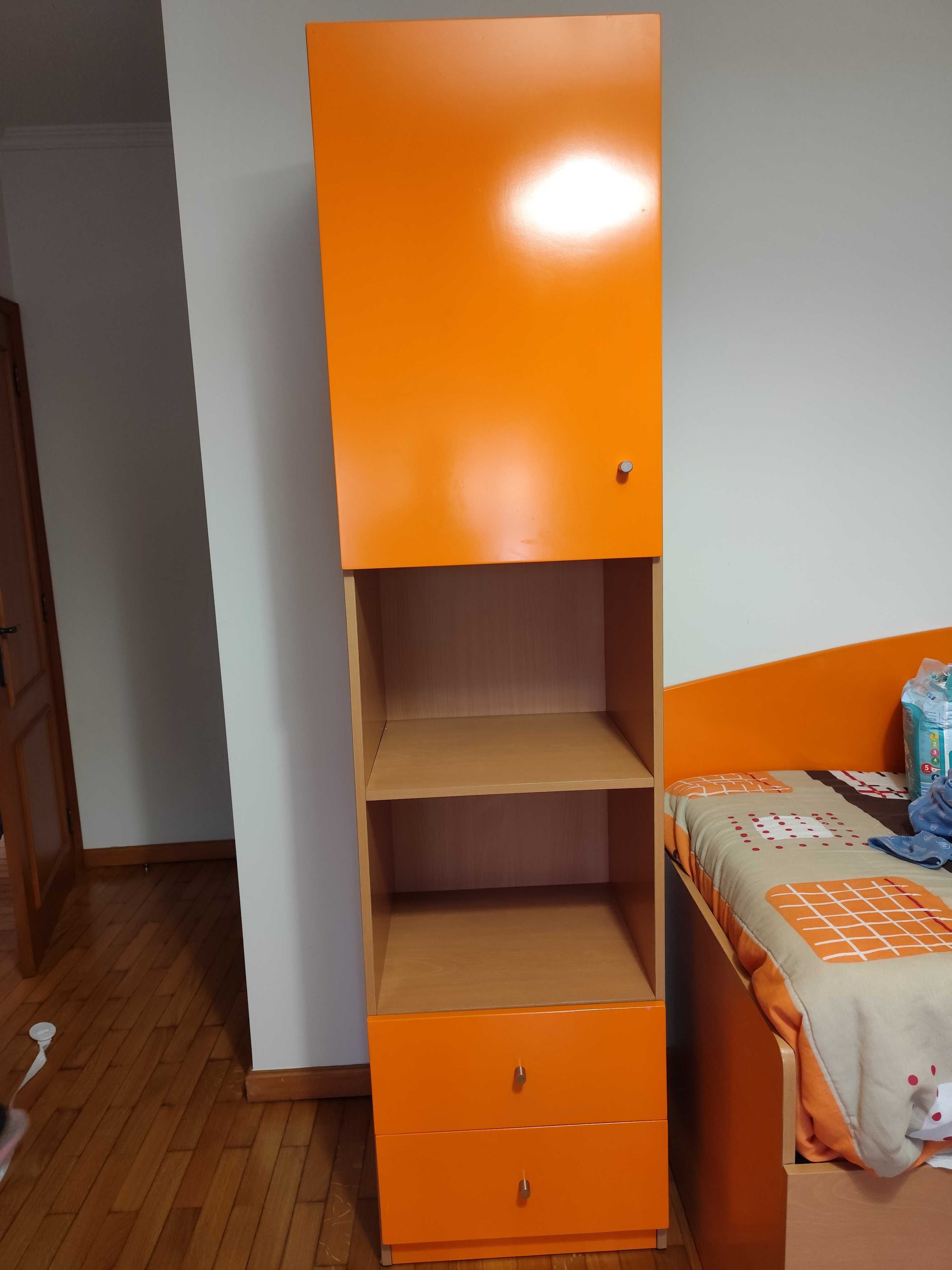 Quarto estúdio cama de solteiro