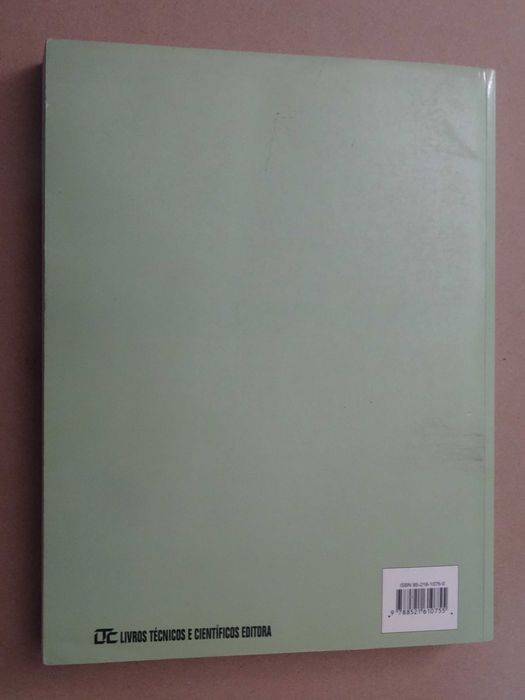 Física - Mecânica e Gravitação de Raymond S. Serway