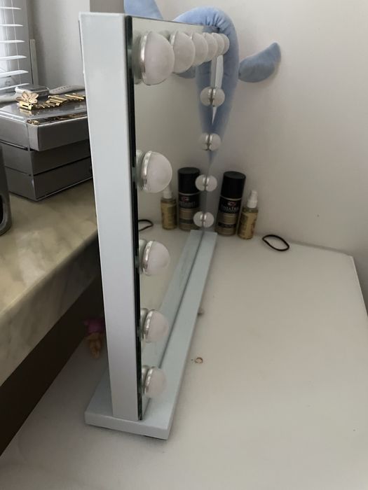 Lustro do makijazu led