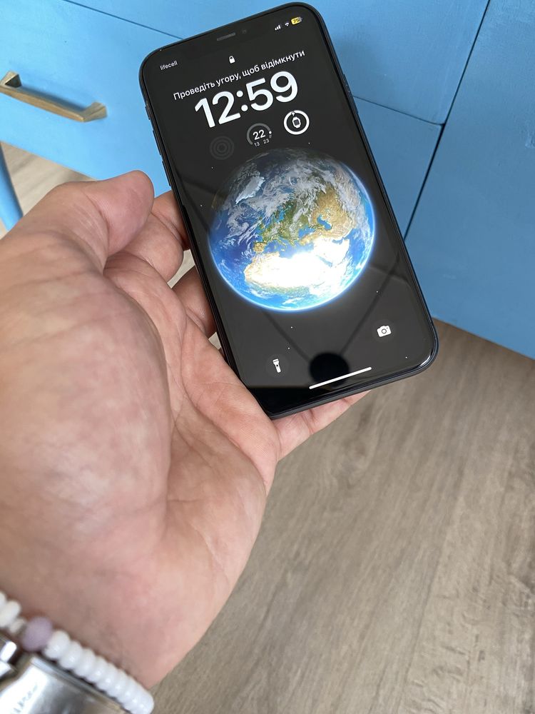 iPhone 11 (64 Gb)
