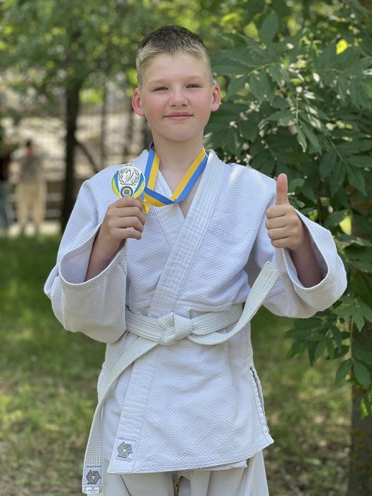 Продам Кимоно KINTAYO