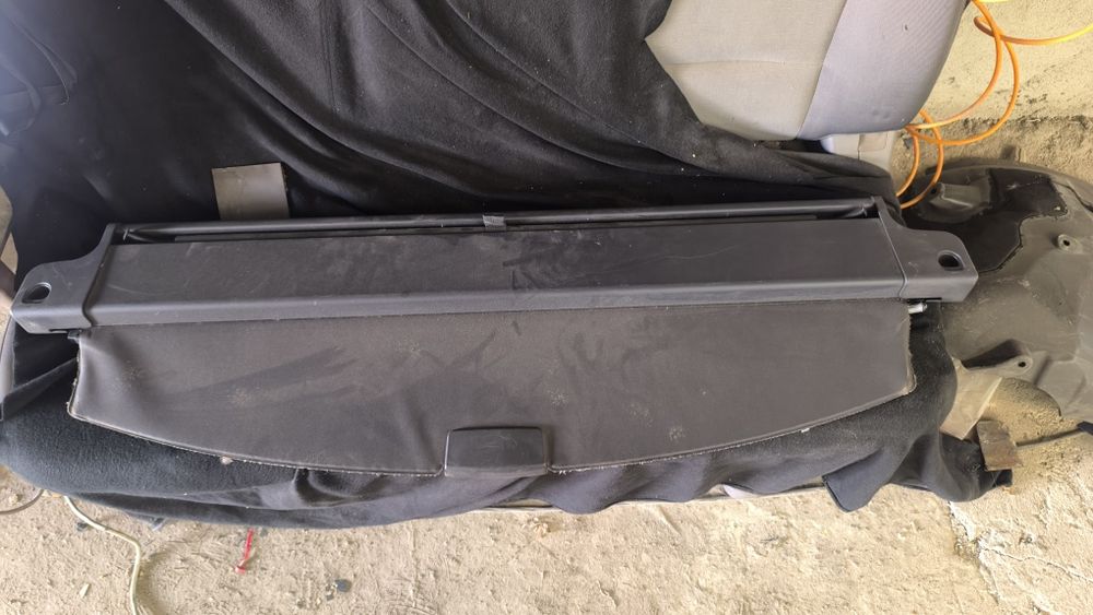 Шторка багажника Lend rover discovery 2 v5