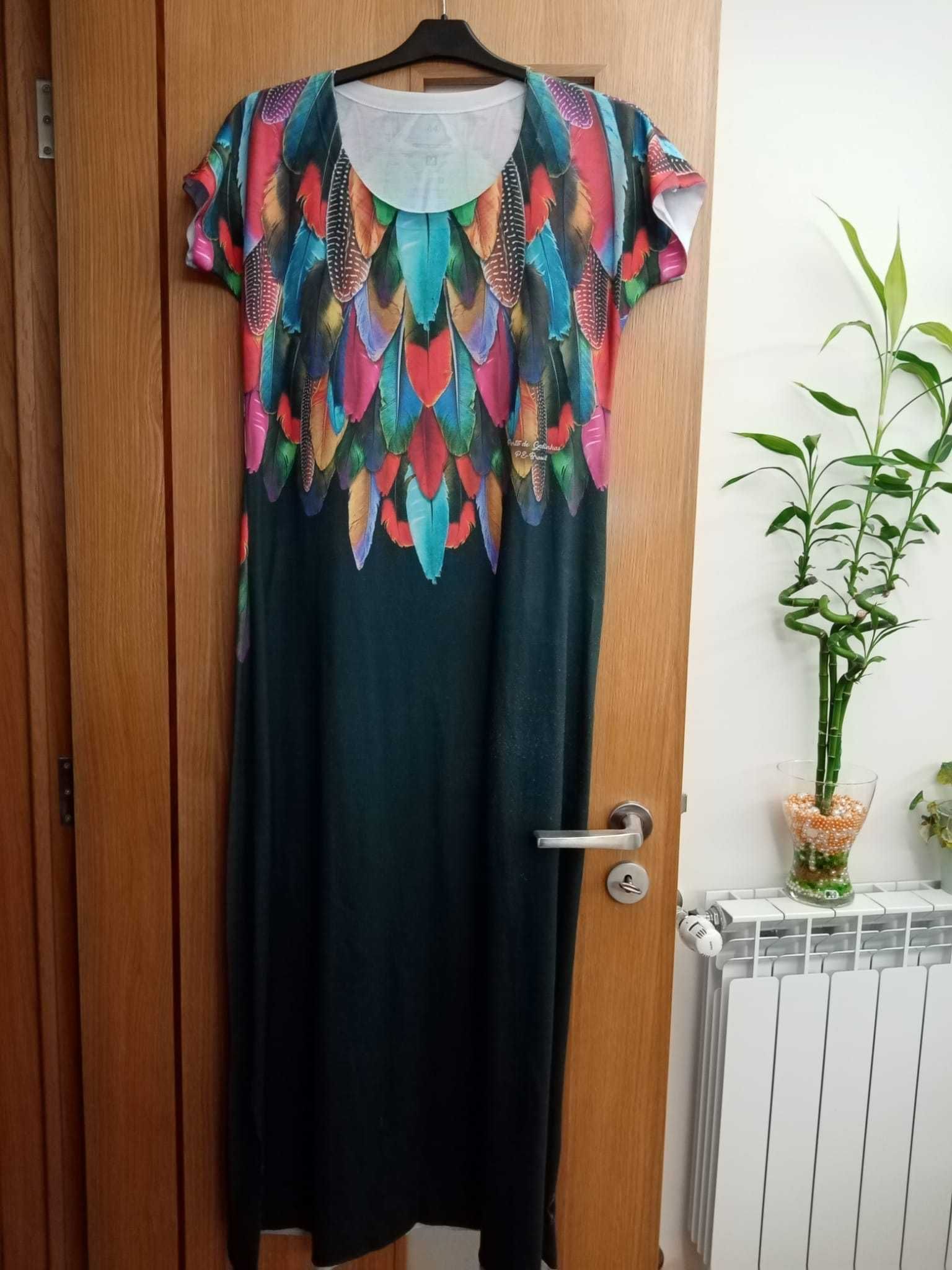 Vestido estampado brasileiro