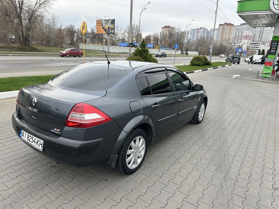Рено Меган 1.6 автомат газ