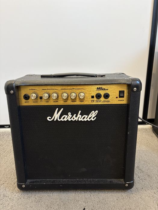 Wzmacniacz gitarowy Marshall MG15CD (15W)