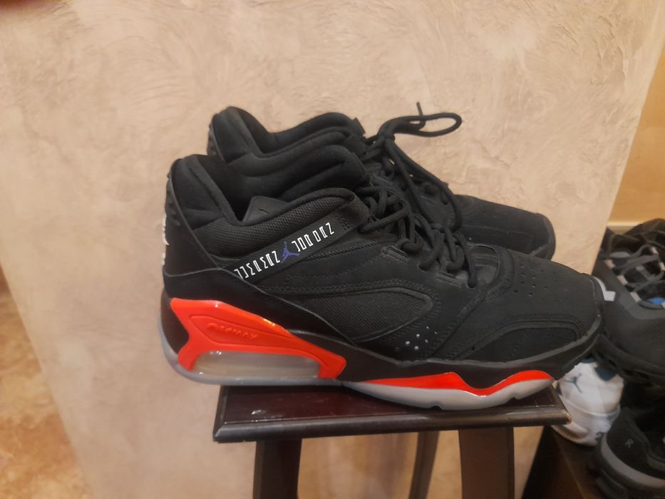 Продам кроссовки Jordan Point line Размер 42