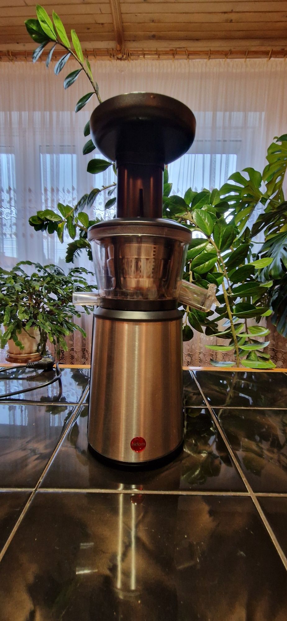 Wyciskarka wolnoobrotowa Eldom PJ400