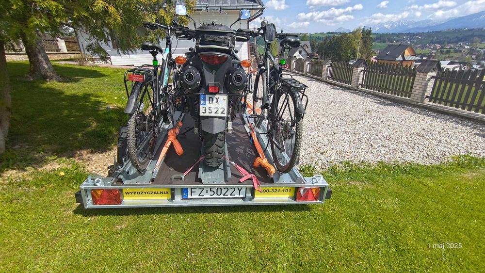 Wypożyczalnia. Przyczepa motocyklowa, do przewozu motocykli