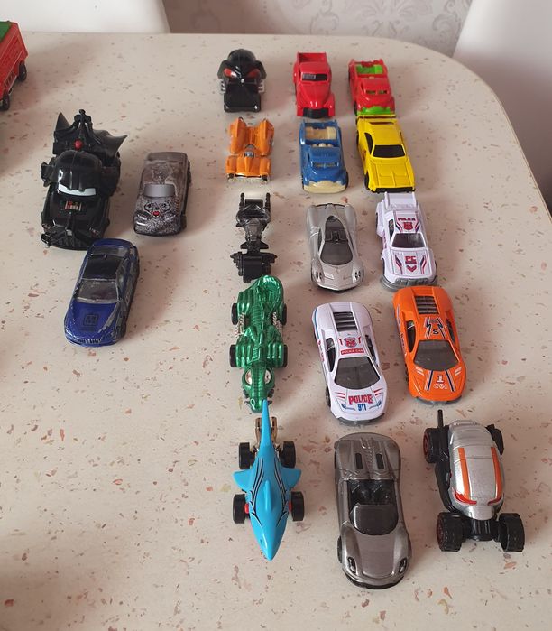 Машинки Хот Вілс