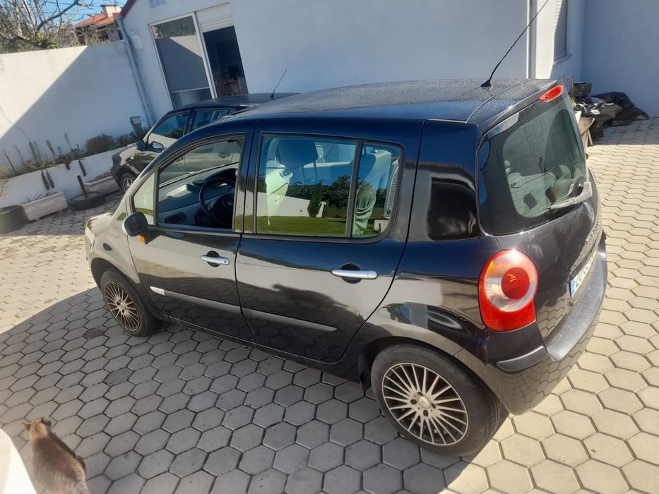 Carro usado como novo