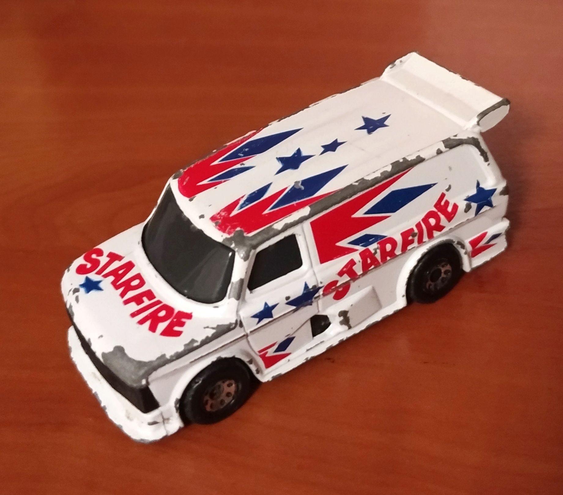 Miniatura vintage - Ford Supervan II - Matchbox
