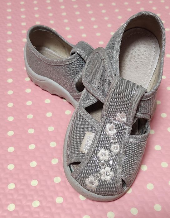 Дитячі босоніжки (тапки)