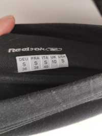 Sprzedam krótkie spodenki firmy Reebok