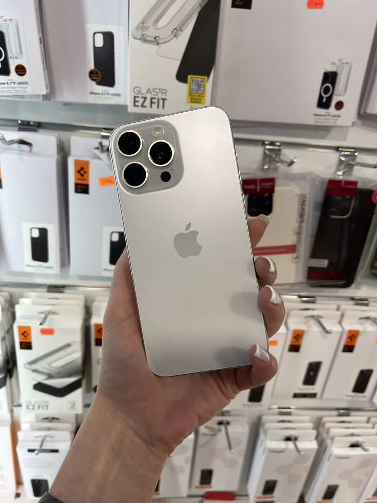 iPhone 15 Pro Max 256Gb white titanium - АКБ 93%, стан 5
