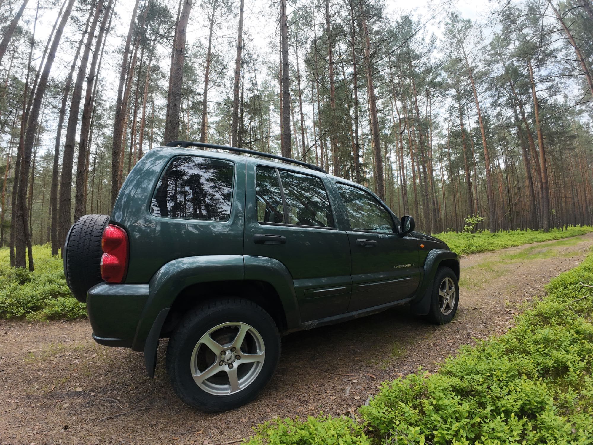 Jeep Cherokee Liberty kj 3.7 full time Limited Edition