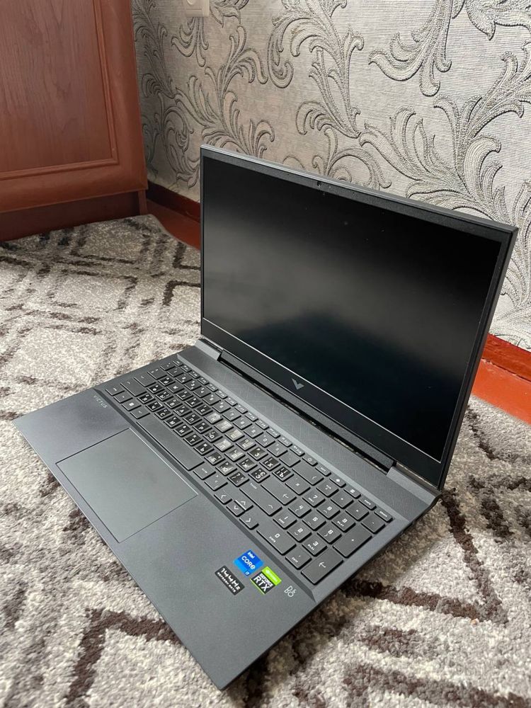 Victus HP ноутбук i7-11800h rtx ti 3050