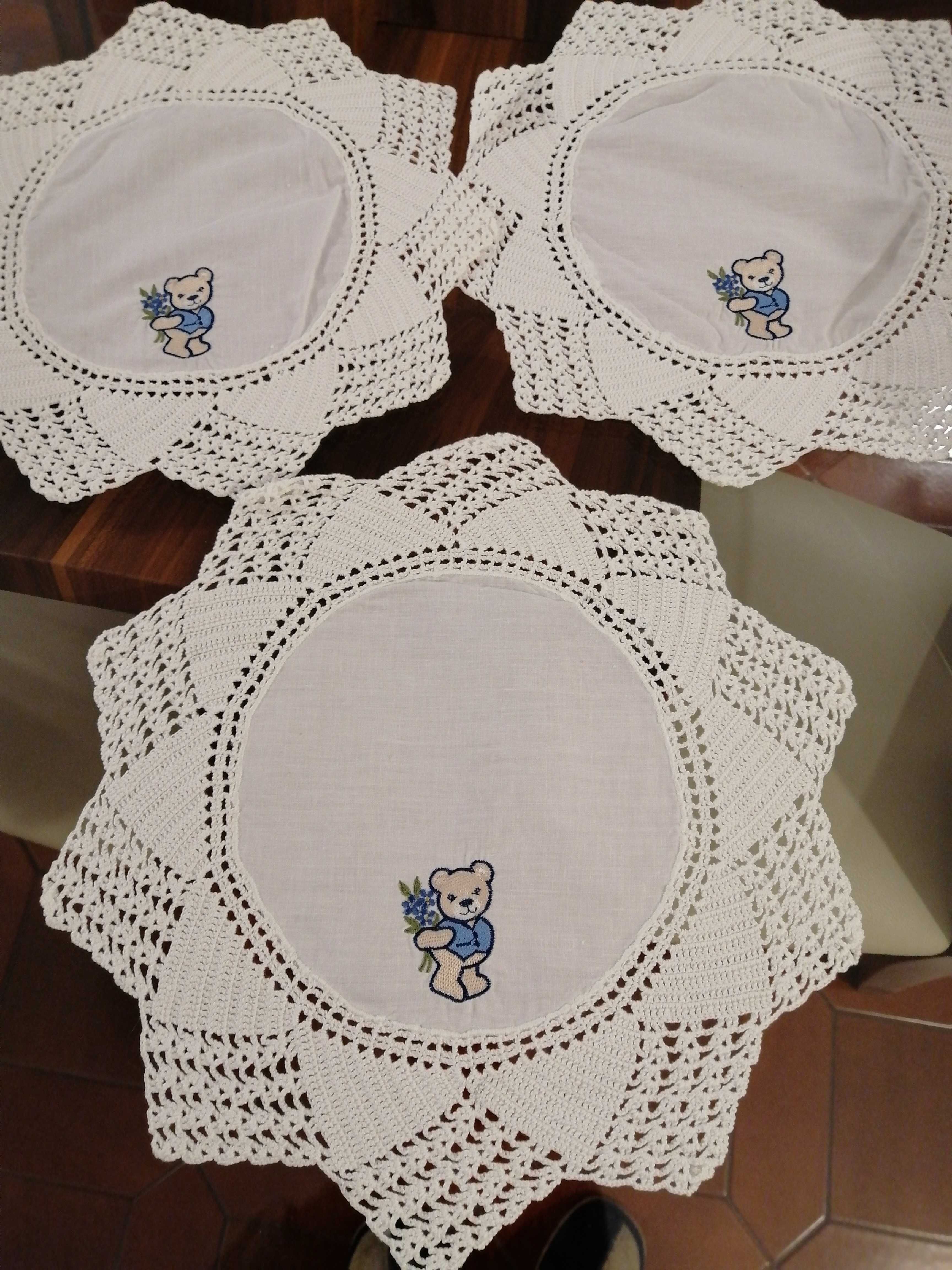 panos decorativos feitos à mão