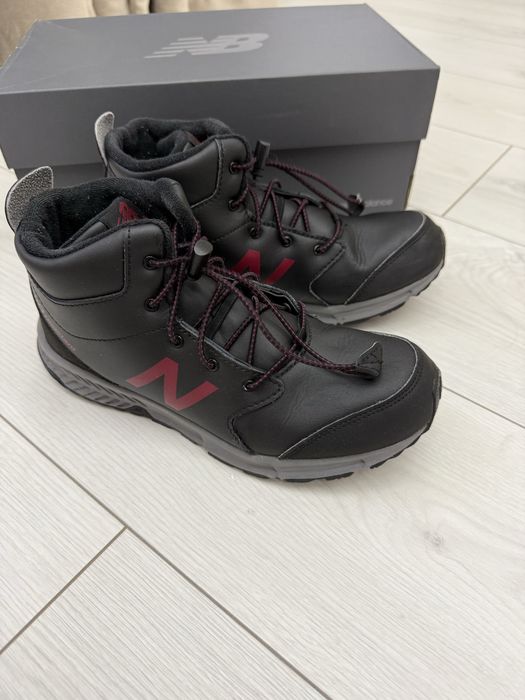 Ботінки кросівки осінь зима весна new balance 38 23.5