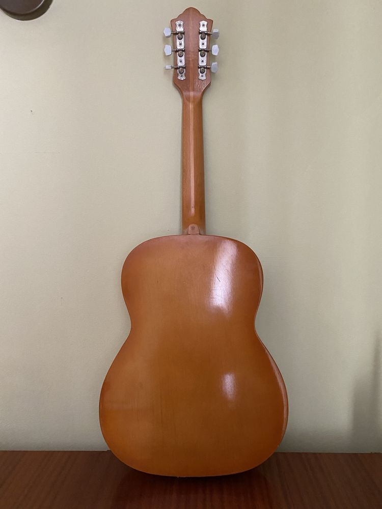 Gitara akustyczna Defil