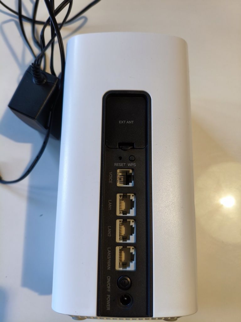 Router TP-Link NX510v