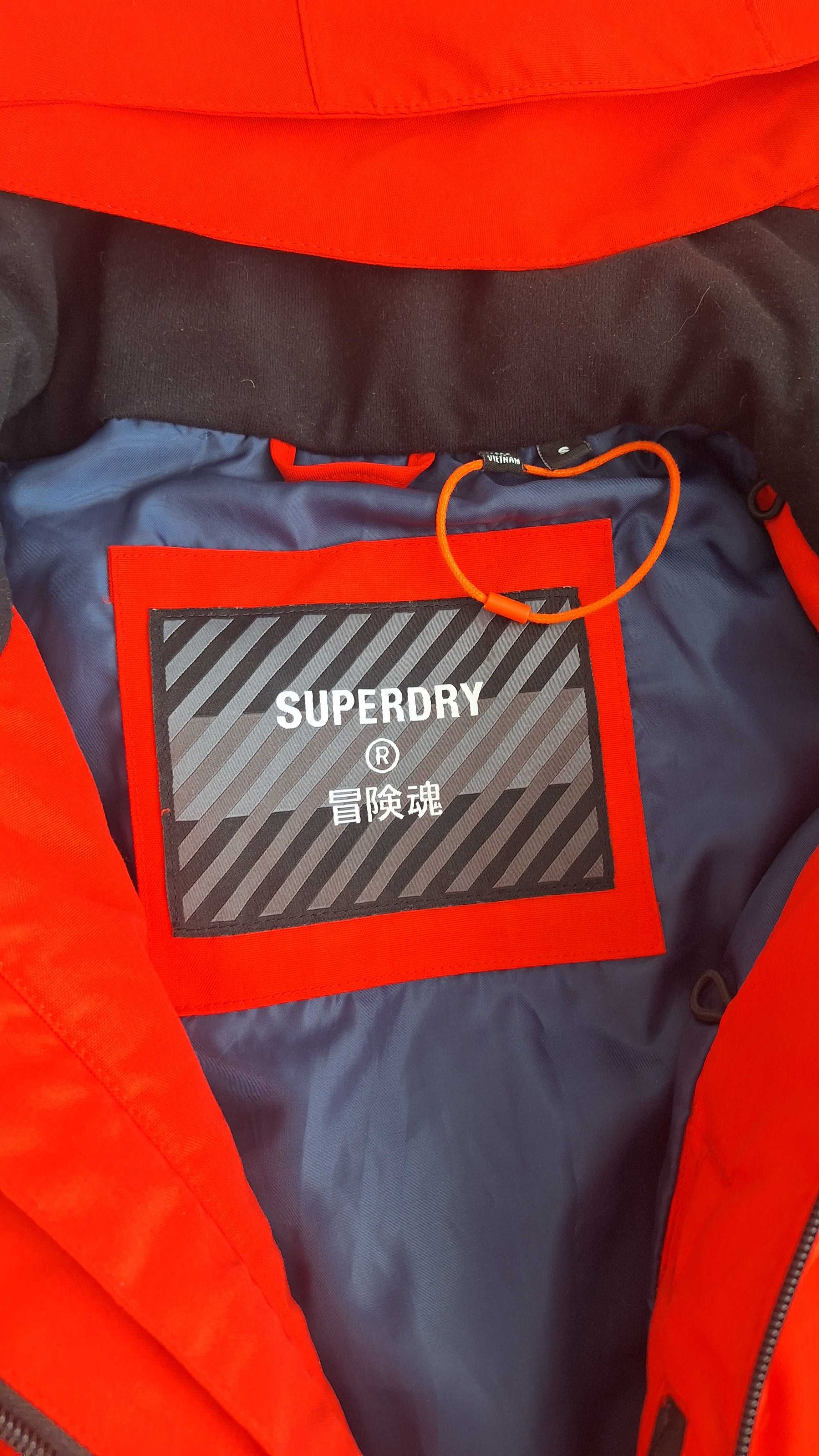 Kurtka narciarska S Superdry nowa