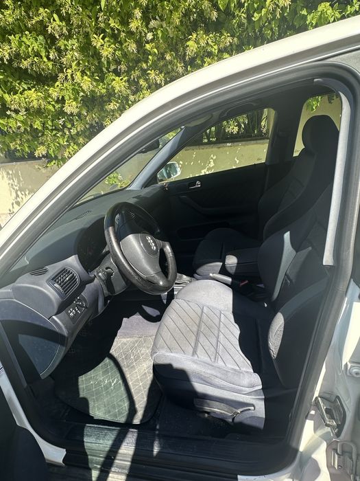 Audi A3 Ambition (1600), matricula Espanha