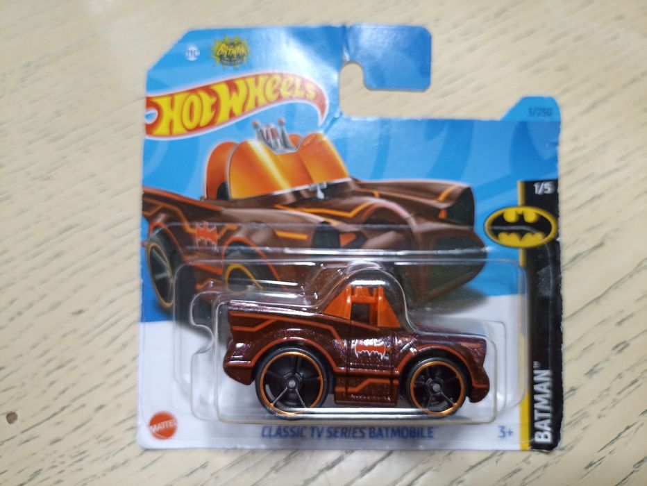 Carros Hotwheels novos.