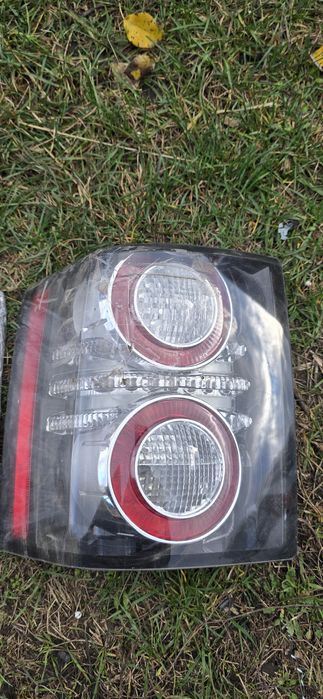 Продам фару на Ренж ровер L322  2012 року ,оригінал