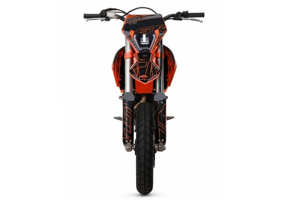 Мотоцикл STN V8 Motard, мотосалон Артмото Полтава