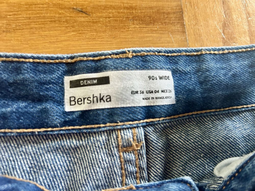 Spodnie Bershka 34 z szeroka nogawka